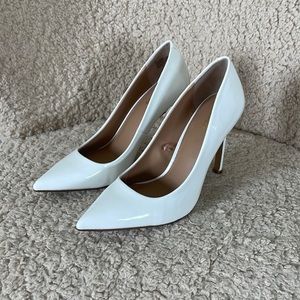 EXPRESS WHITE pumps heels  sz 8